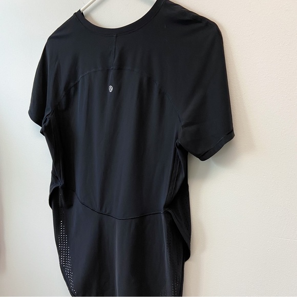 Lululemon Black Top - Picture 4 of 7